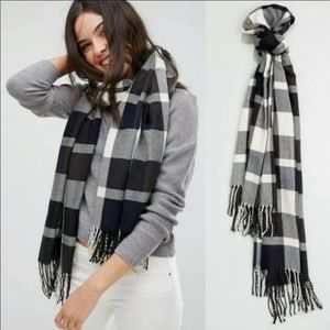 PLUSH APPAREL ULTRA SOFT SCARF